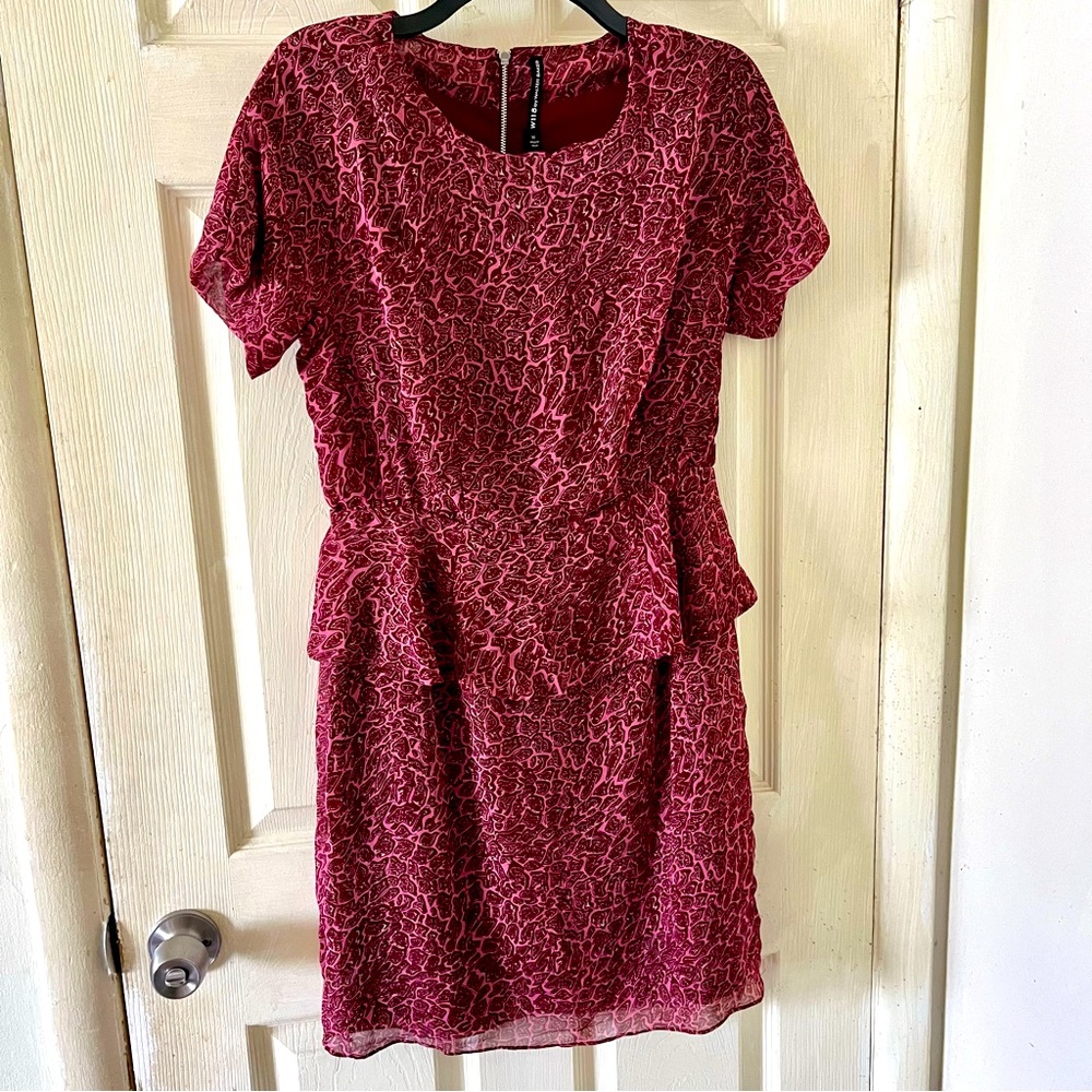 W11 8 by Walter Baker Peggy Dress Color Giraffe Peplum Short Sleeve Size Medium.